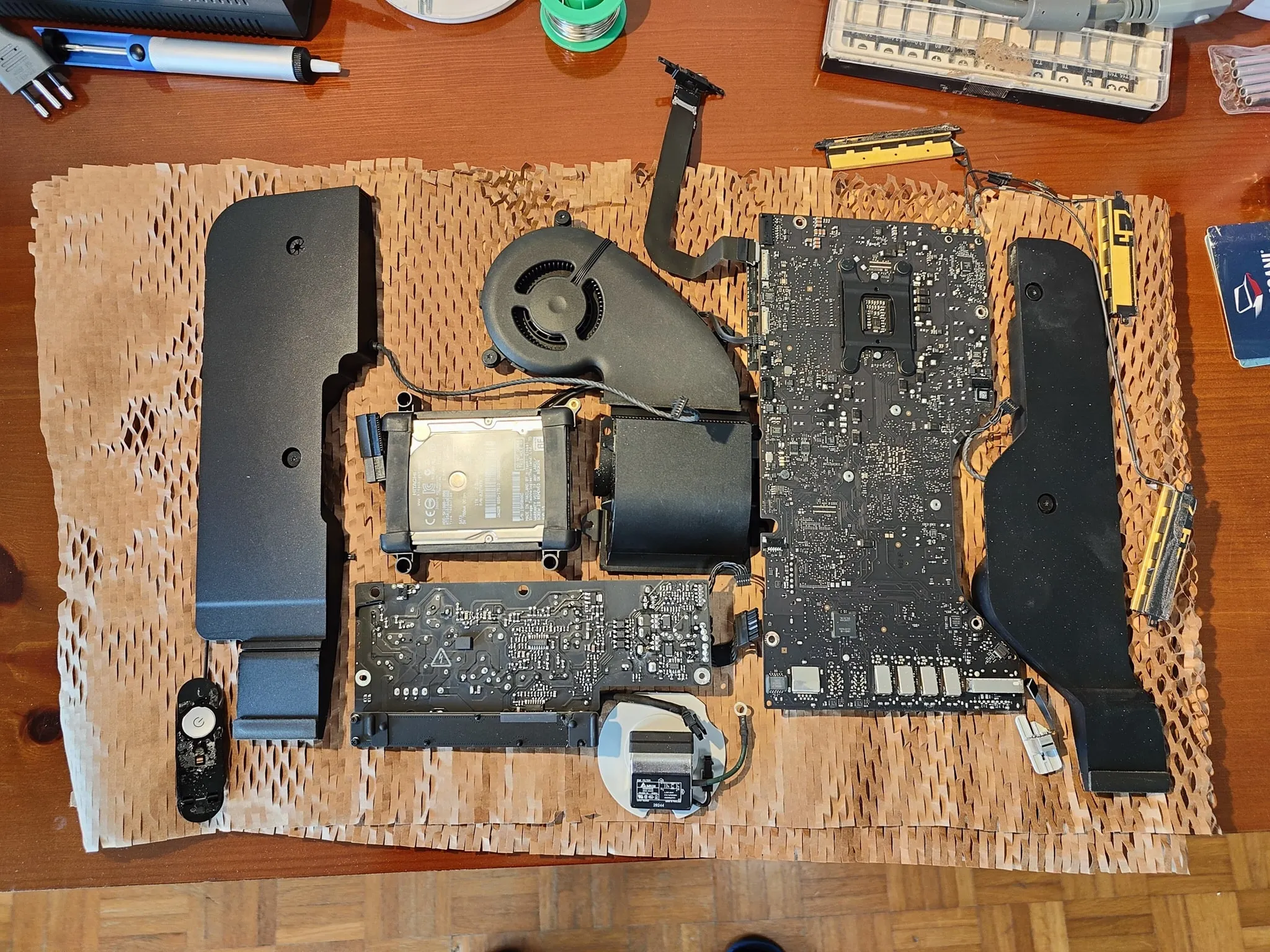 iMac open